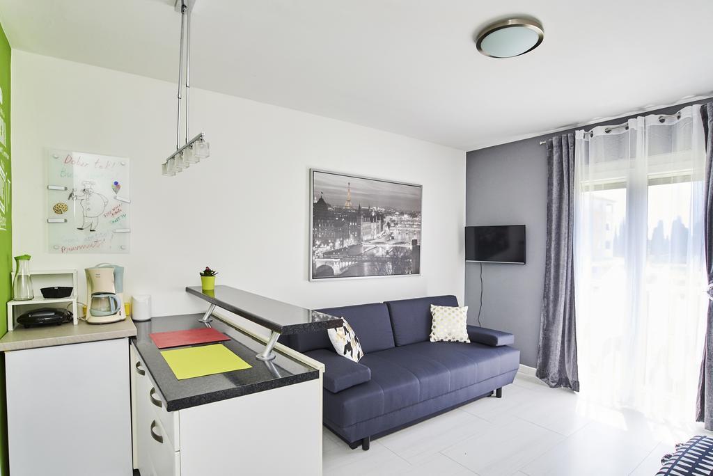 Studio Apartment Vanda Umag Exterior foto
